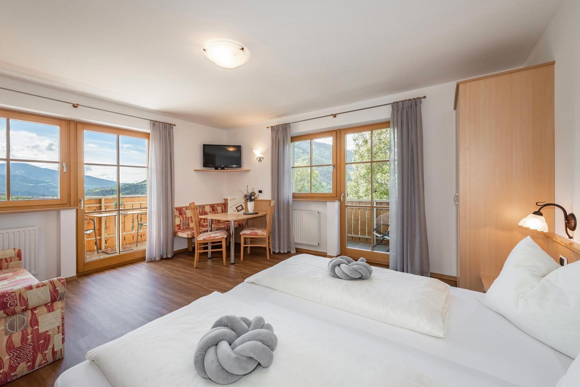 Trinnerhof- Hof Chalets Und Obsthof Mit Zimmer Natz-Schabs エクステリア 写真